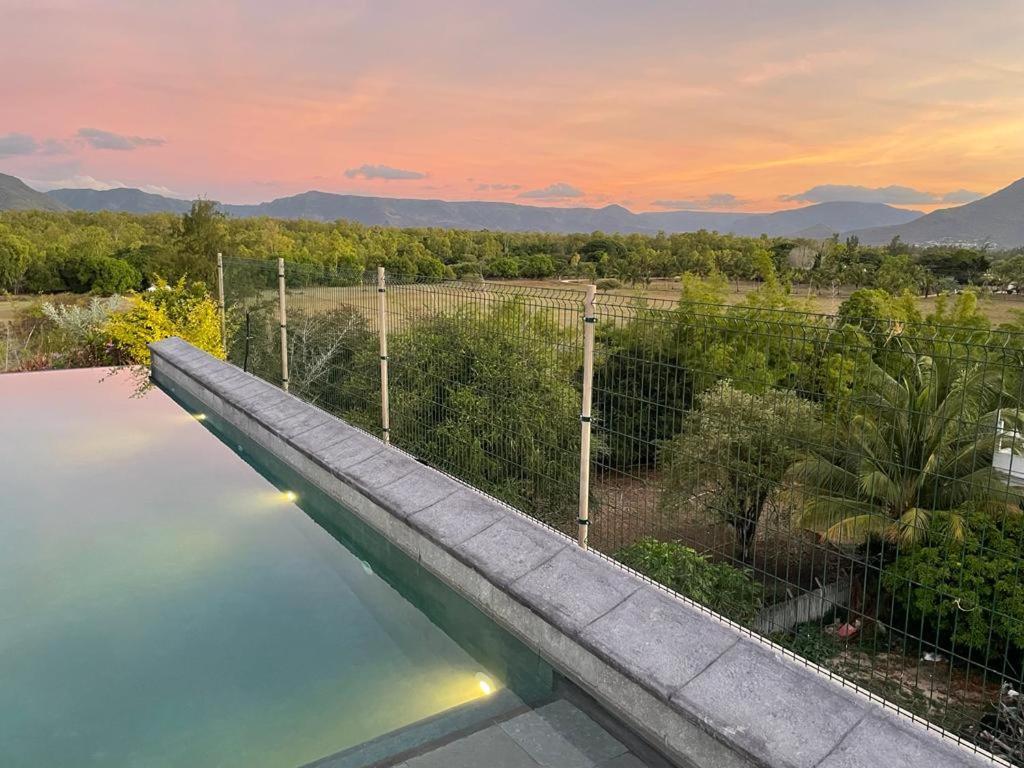 373 Wolmar Cosy And Modern Apartment- 200 Metres From The Beach And Supermarkets And Just Next To Domaine De Wolmar With Views Of Deers And Green Natural Park Flic en Flac Экстерьер фото